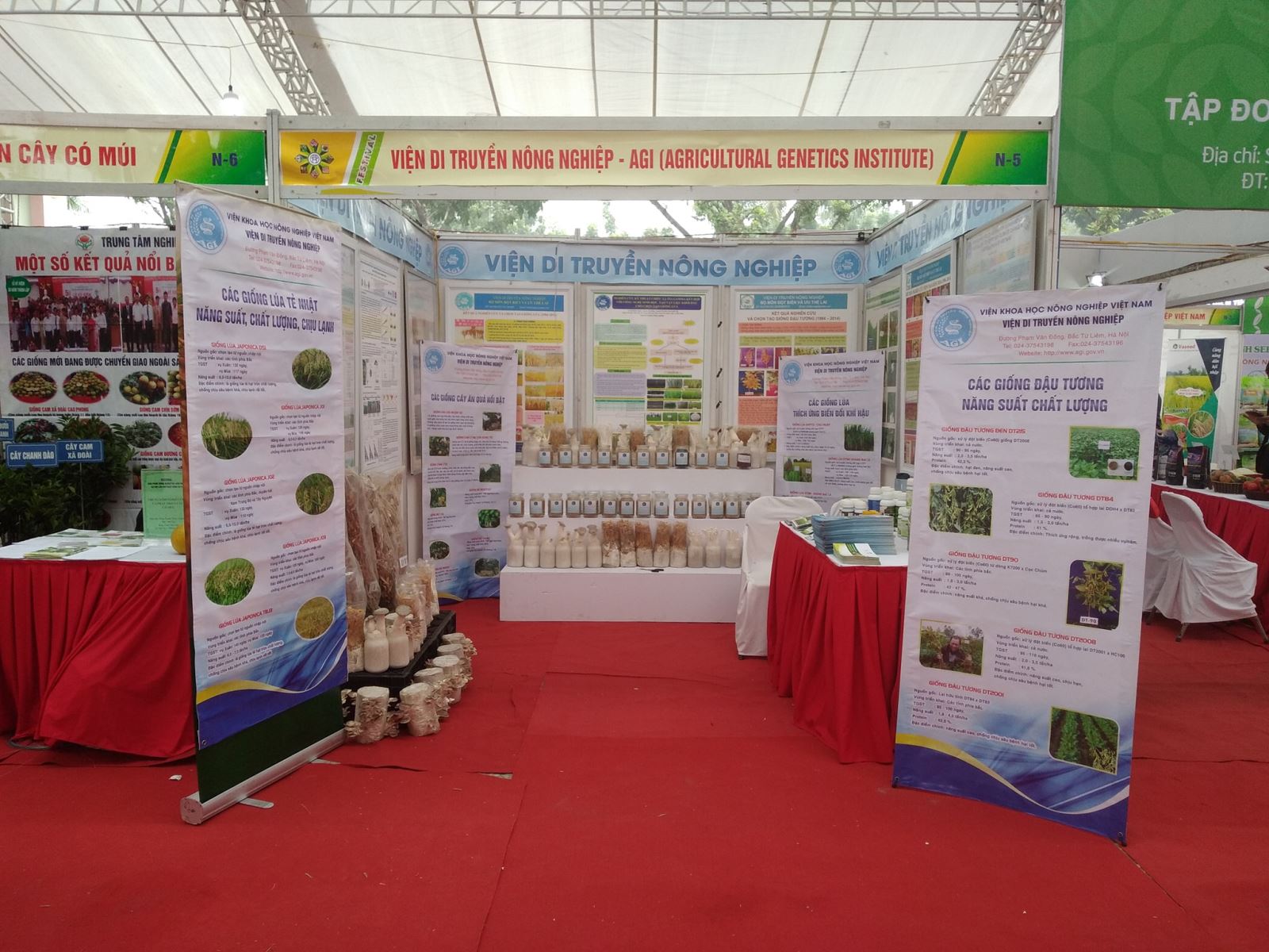 Viện Di truyền Nông nghiệp tham gia Festival sản phẩm nông nghiệp và làng nghề Hà Nội lần thứ nhất năm 2019