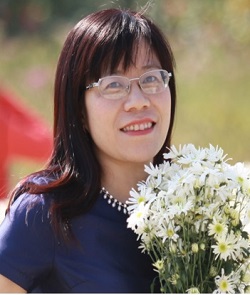 PGS.TS. Lưu Minh Cúc - trưởng phòng giám định GMO