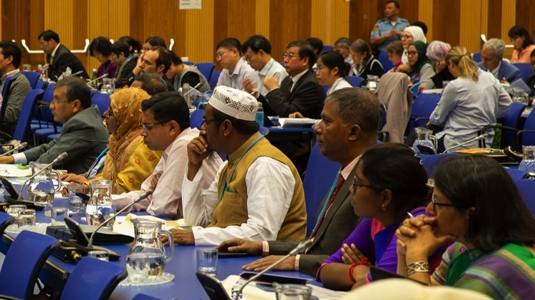 Đoàn chuyên gia Việt Nam tham dự Hội nghị khoa học quốc tế về tạo giống đột biến và công nghệ sinh học tại trụ sở IAEA, Viên, CH. Áo